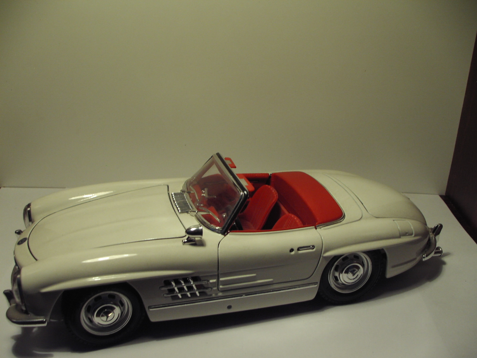 MERCEDES - BENZ 300 SL rok 1957