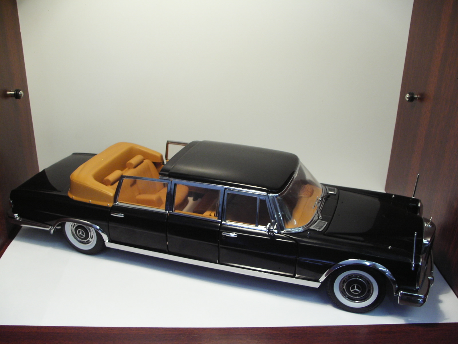 MERCEDES - BENZ 600 LANDAULET rok 1966