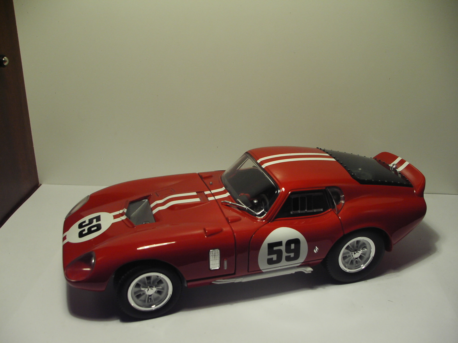 SHELBY COBRA DAYTONA COUPE rok 1965